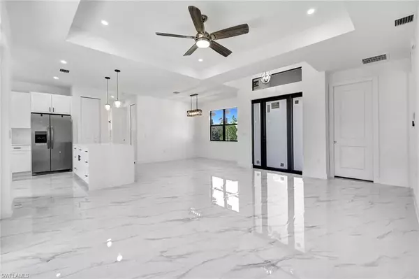 Lehigh Acres, FL 33936,2002 E 10th ST