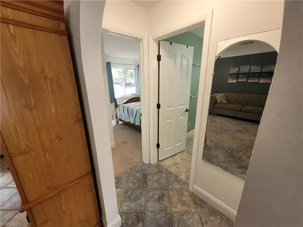 Fort Myers, FL 33907,8631 Beacon ST