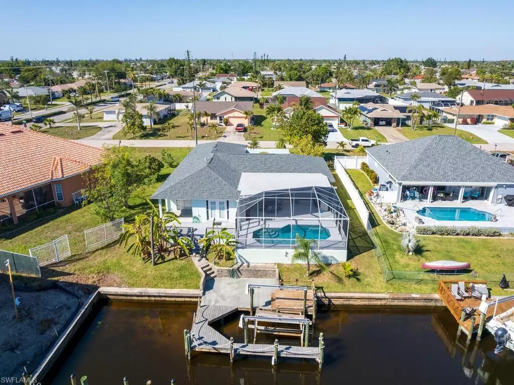 Cape Coral, FL 33904,908 SE 35th TER