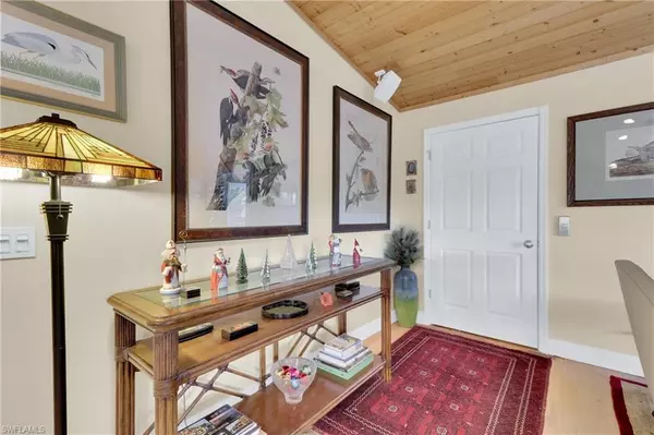 Bokeelia, FL 33922,7704 Myrsine CIR #10