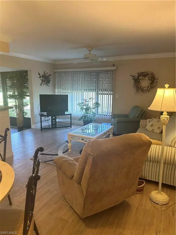 Fort Myers, FL 33907,5770 Trailwinds DR #211