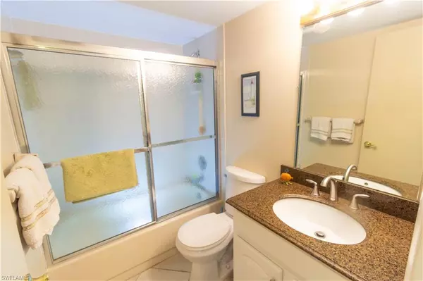 Fort Myers, FL 33919,8200 Summerlin Village CIR #101