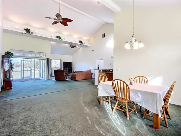 Sarasota, FL 34240,4353 Hidden River RD