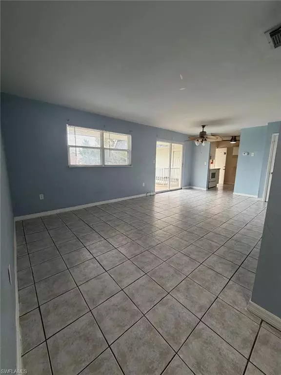 4923 Vincennes CT #9, Cape Coral, FL 33904