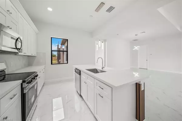 Cape Coral, FL 33993,9 NW 14th PL