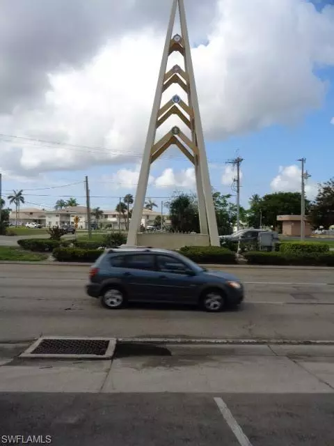 Cape Coral, FL 33904,1639 Cape Coral PKWY E