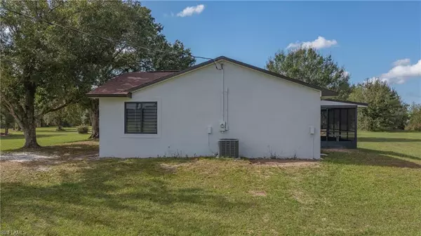 Venus, FL 33960,64 Clarice CT
