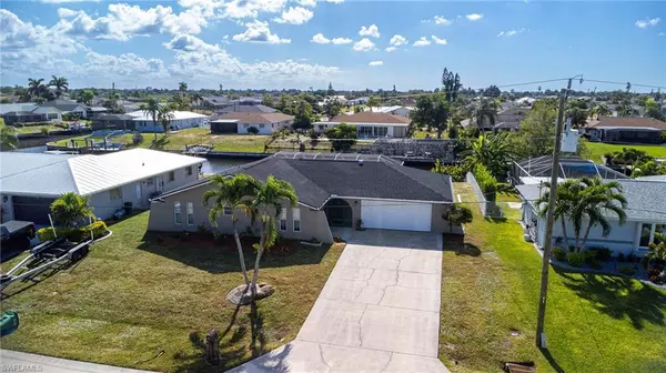 1038 SE 30th ST, Cape Coral, FL 33904