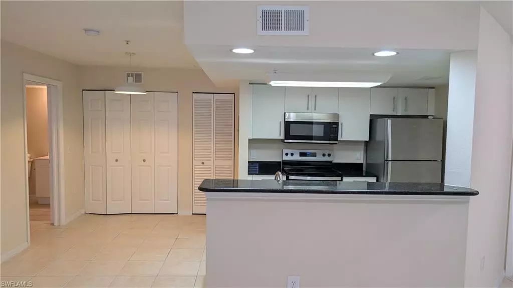 1761 Four Mile Cove PKWY #516, Cape Coral, FL 33990