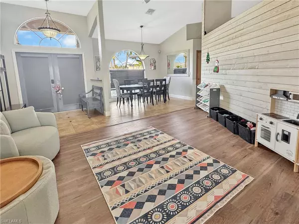 Cape Coral, FL 33991,2220 SW 21st ST