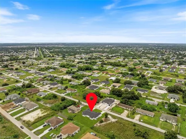 Lehigh Acres, FL 33973,717-719 Gilbert AVE S