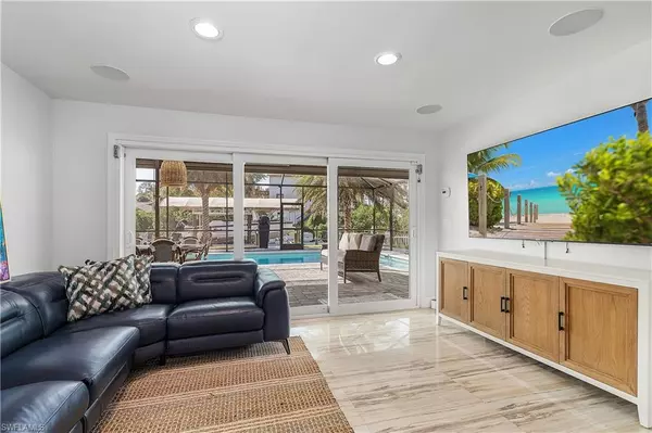 North Fort Myers, FL 33917,2303 Club House RD