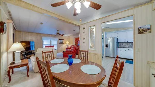 North Fort Myers, FL 33903,620 Horizon DR