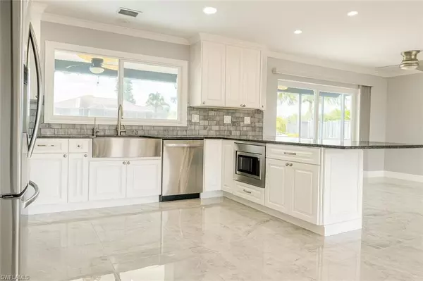 Cape Coral, FL 33990,1452 SE 15th TER