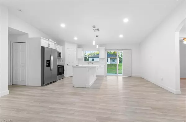 Lehigh Acres, FL 33971,3600 54th ST W