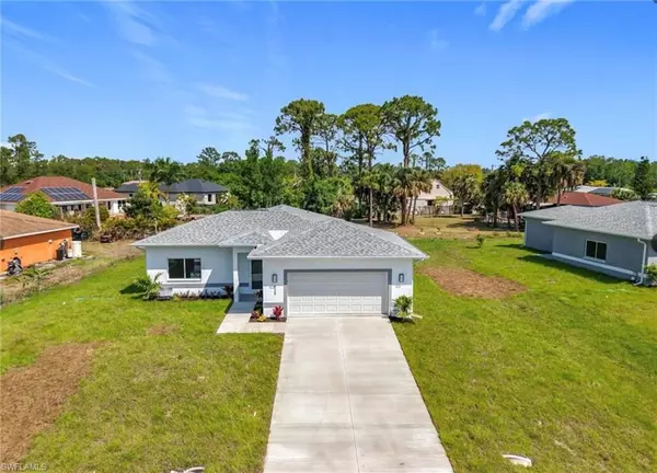 Lehigh Acres, FL 33974,829 Wabash ST