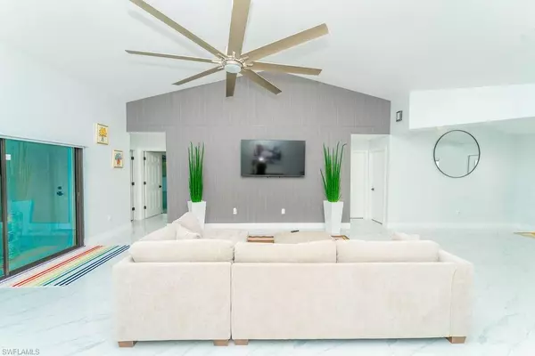 Lehigh Acres, FL 33976,3613 39TH ST SW