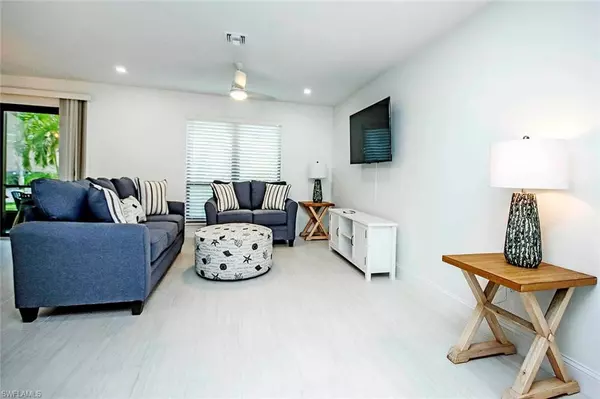 Sanibel, FL 33957,5117 Sea Bell RD #A102