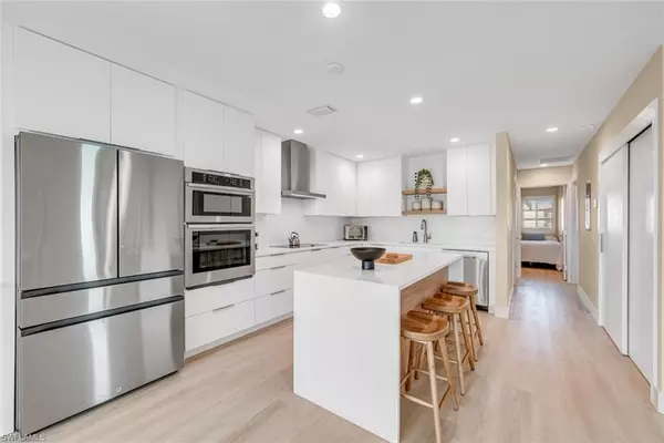 Sanibel, FL 33957,1341 Middle Gulf DR #3D