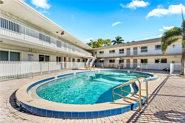 2590 1st ST #115, Fort Myers, FL 33901