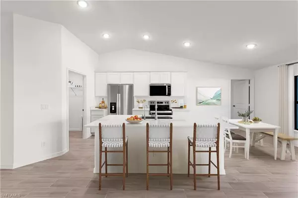 Cape Coral, FL 33993,423 NW 9th ST