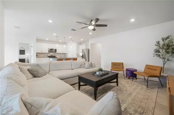 North Fort Myers, FL 33917,10882 Firebush CIR