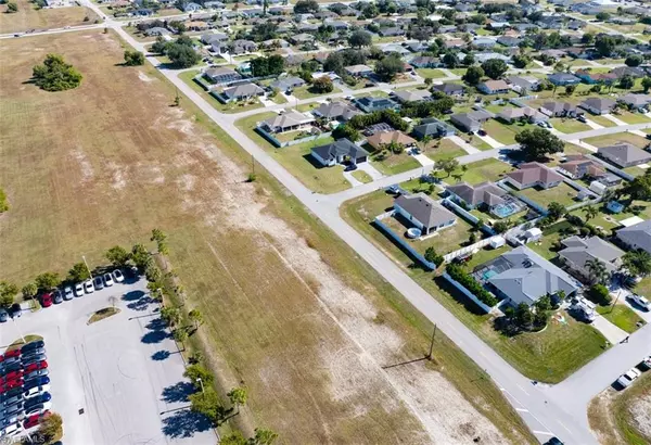 Cape Coral, FL 33909,603 NE Pine Island LN