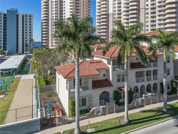 2110 W 1st ST #103, Fort Myers, FL 33901