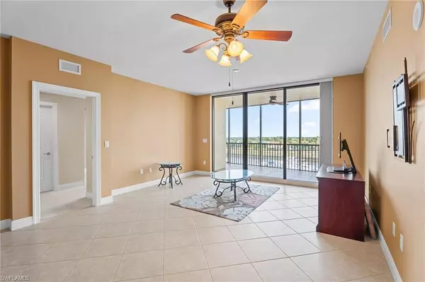 Cape Coral, FL 33914,5793 Cape Harbour DR #615