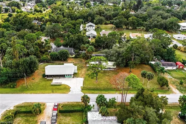 North Fort Myers, FL 33903,521 Monterey ST