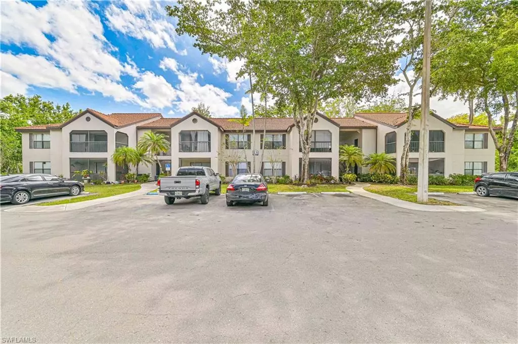 Naples, FL 34109,2058 Arbour Walk CIR #3316
