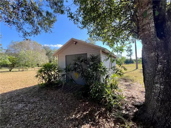 Naples, FL 34120,2610 52nd AVE NE