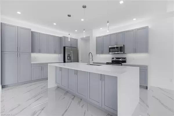 Cape Coral, FL 33993,1623 NW 2nd ST