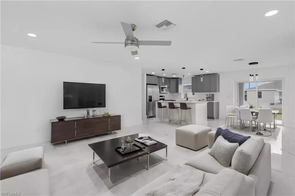 Lehigh Acres, FL 33976,2505 39th ST SW