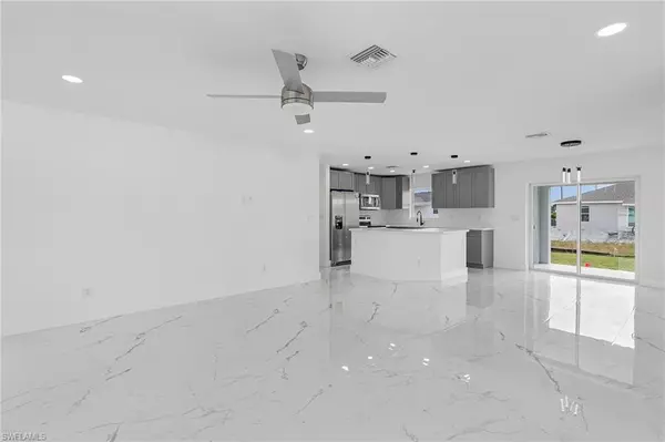 Lehigh Acres, FL 33976,2505 39th ST SW