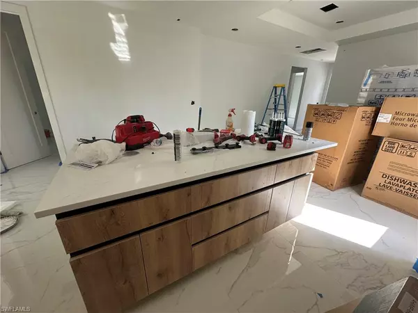 Port Charlotte, FL 33953,1073 Sherwin ST