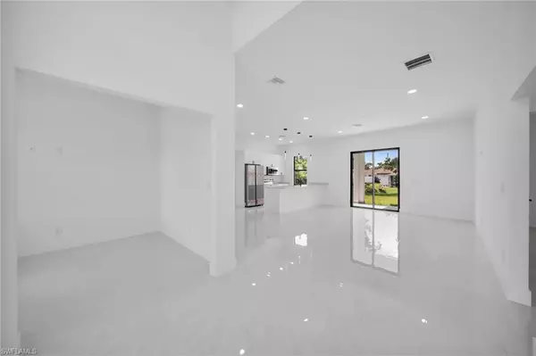 Lehigh Acres, FL 33971,3614 17th ST W