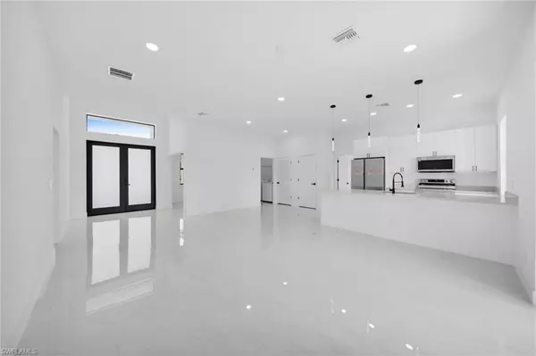 Lehigh Acres, FL 33971,3614 17th ST W