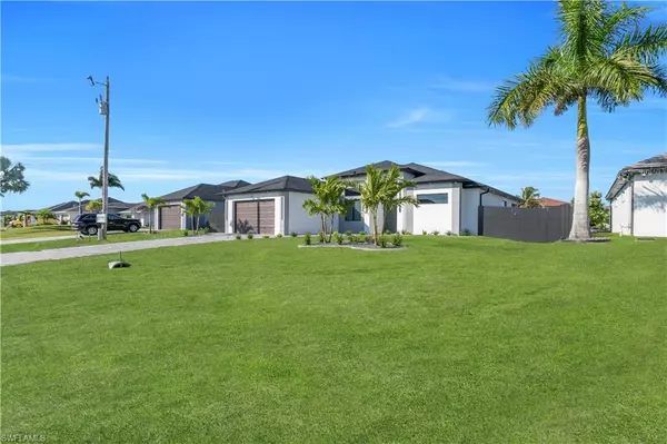 Cape Coral, FL 33993,921 NW 8th TER