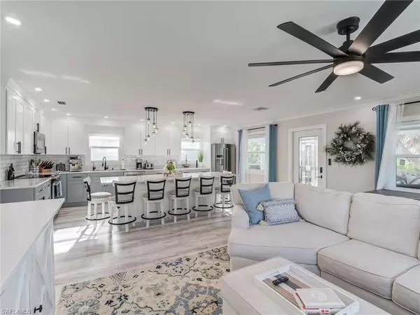 911 North ST, Fort Myers Beach, FL 33931