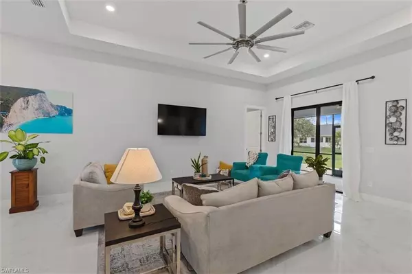 Lehigh Acres, FL 33971,2709 6th ST W