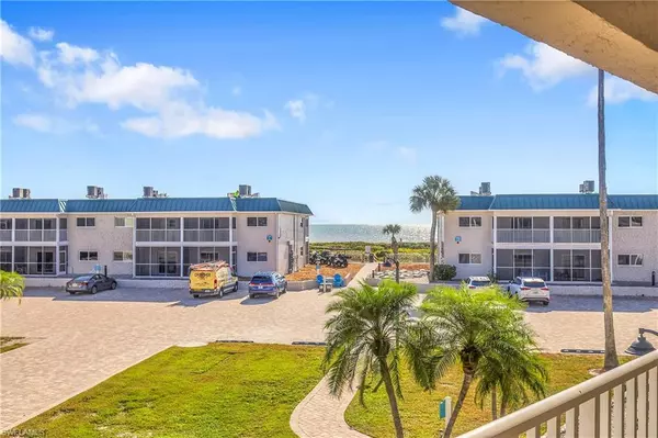 Sanibel, FL 33957,827 E Gulf DR #K8