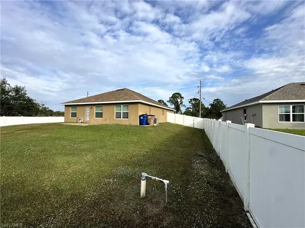 Lehigh Acres, FL 33972,573 Windermere DR