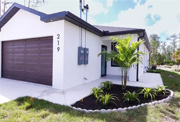 219 Greenbriar BLVD, Lehigh Acres, FL 33972