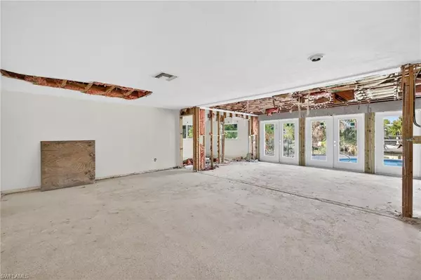 Sanibel, FL 33957,935 Pecten CT