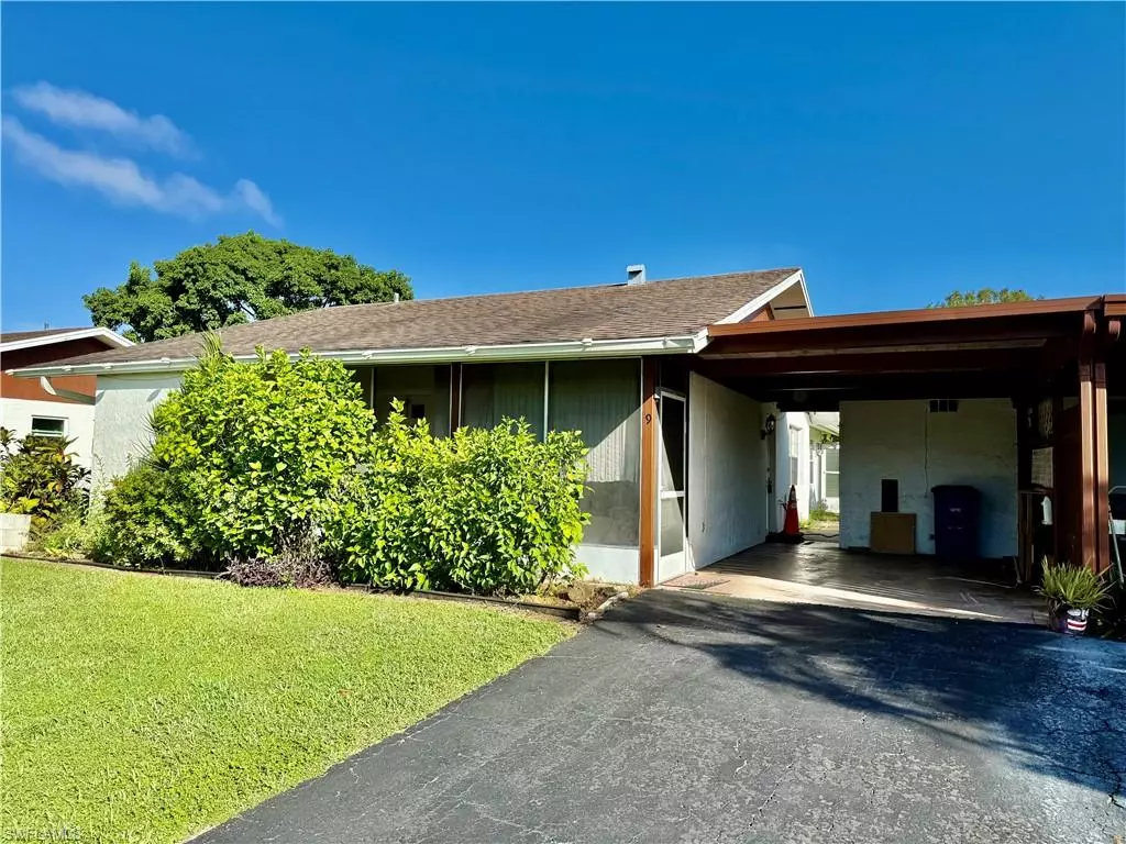 Lehigh Acres, FL 33936,9 Palm BLVD