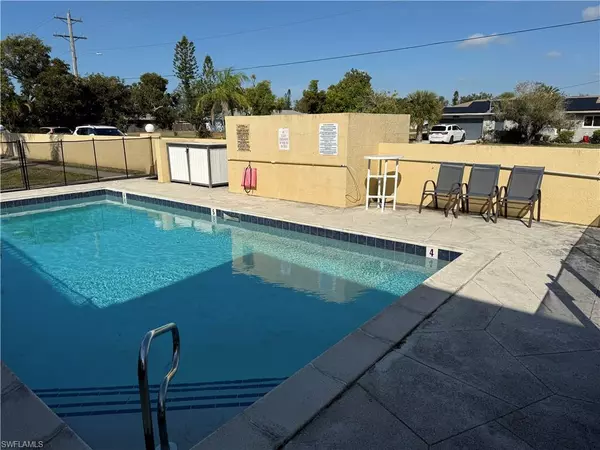 1104 SE 8th ST #4, Cape Coral, FL 33990