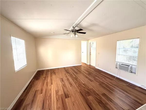 North Fort Myers, FL 33917,2521 Brownell CT