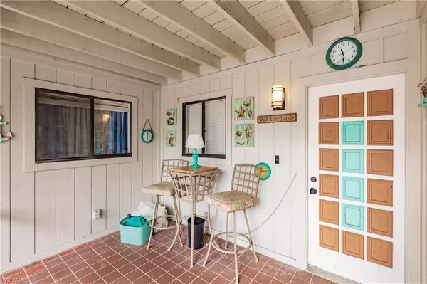 North Fort Myers, FL 33903,1055 Palm AVE #216