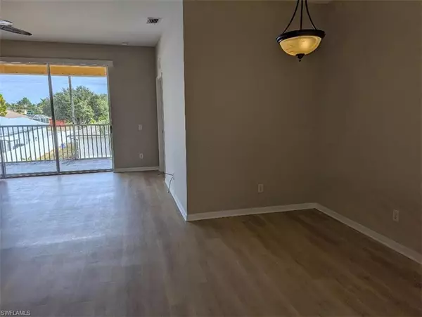 Cape Coral, FL 33914,2933 Santa Barbara BLVD ##102